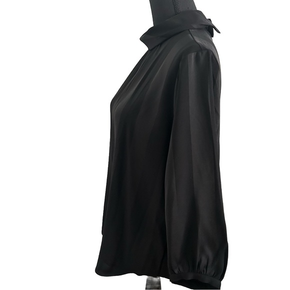 Ann Taylor Classic Black Top, Size Medium (8-10) - Picture 3 of 7